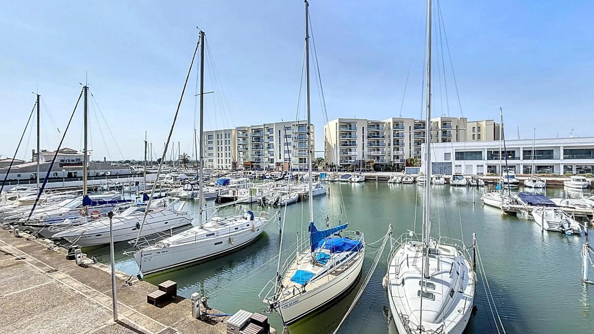 139 Piso Vista Al Canal Y Piscina Ampuriabrava